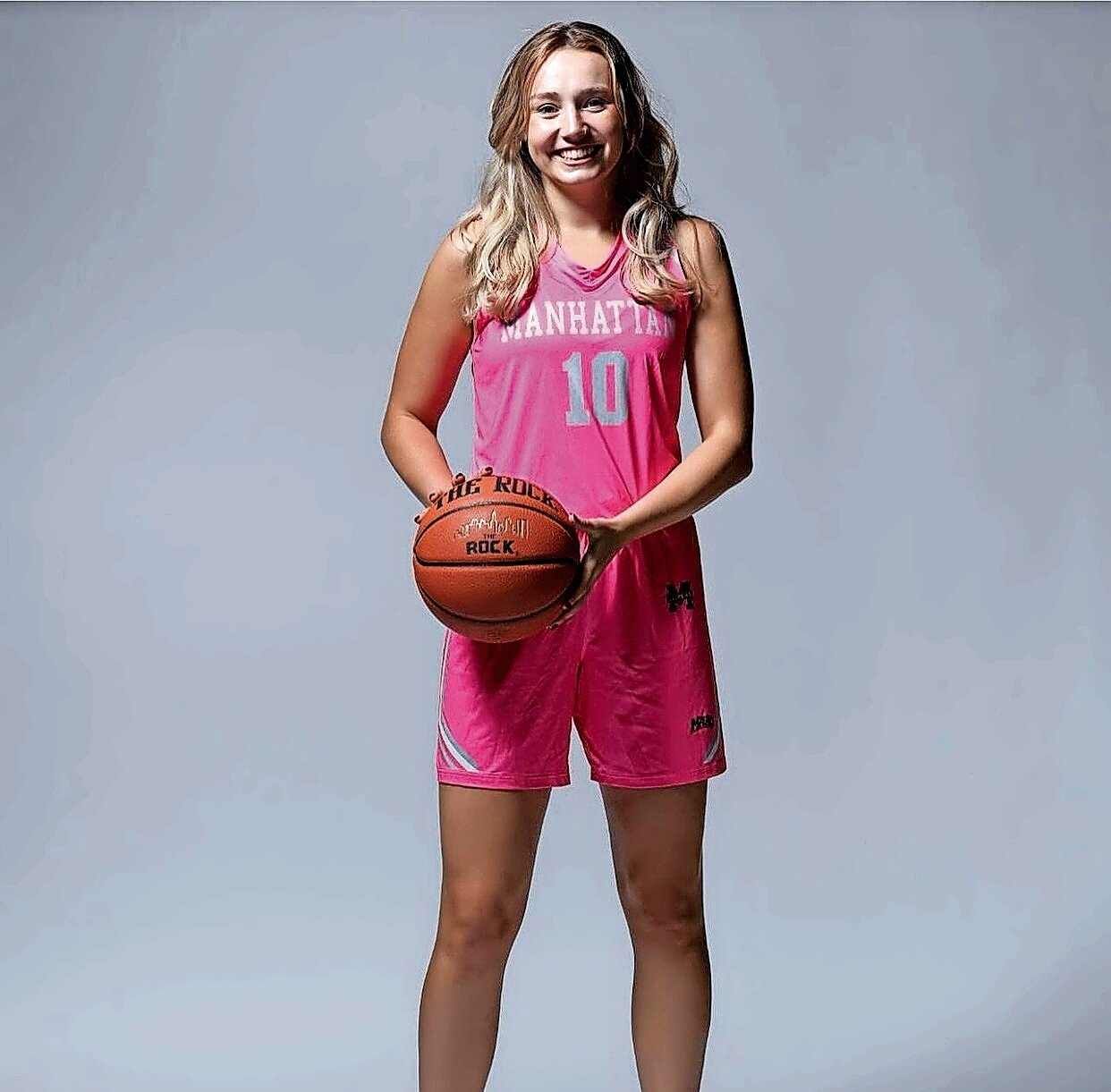 Manhattan sophomore Alyssa Costigan is carrying on a legacy started by her mother, Bridget Robeson Costigan, who was an thousand-point scorer at Manhattan in the late 80s. Costigan played high school basketball at St. Paul VI Catholic High School in Chantilly, Virginia before following in Bridget’s footsteps by committing to play for the Jaspers.