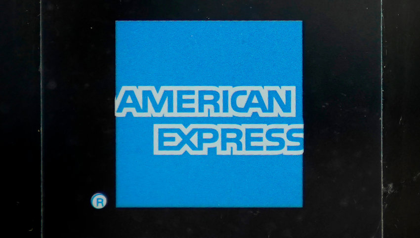 American Express is launching a suite of financial service products for small businesses as it aims to build up its presence in the small business sector.