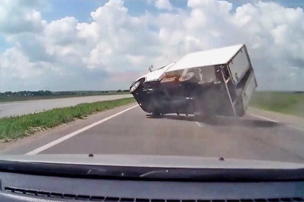 Fruity Diktere Streng Documentary made from Russian dash cam footage | Daily Sentinel