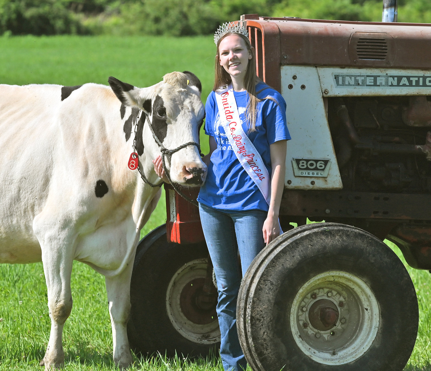 Oneida County Dailry Princess Shelby Carrigan with Georgette the Holstien cow at the Carrigan farm i Holland Patent