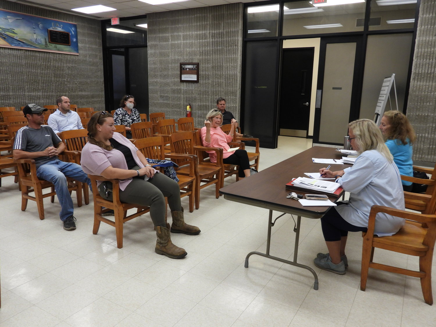 DOWNTOWN DISCUSSIONS — Oneida residents sit down with Planning Director Cassie Rose to put the finishing touches and additions to a grant application New York State’s Downtown Revitalization Initiative on Tuesday, Aug. 24.
