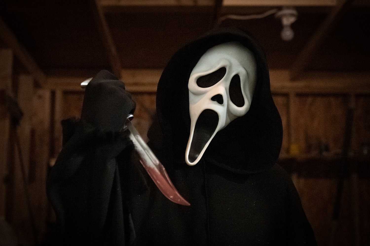 VILLIAN — Ghostface in a scene from "Scream."