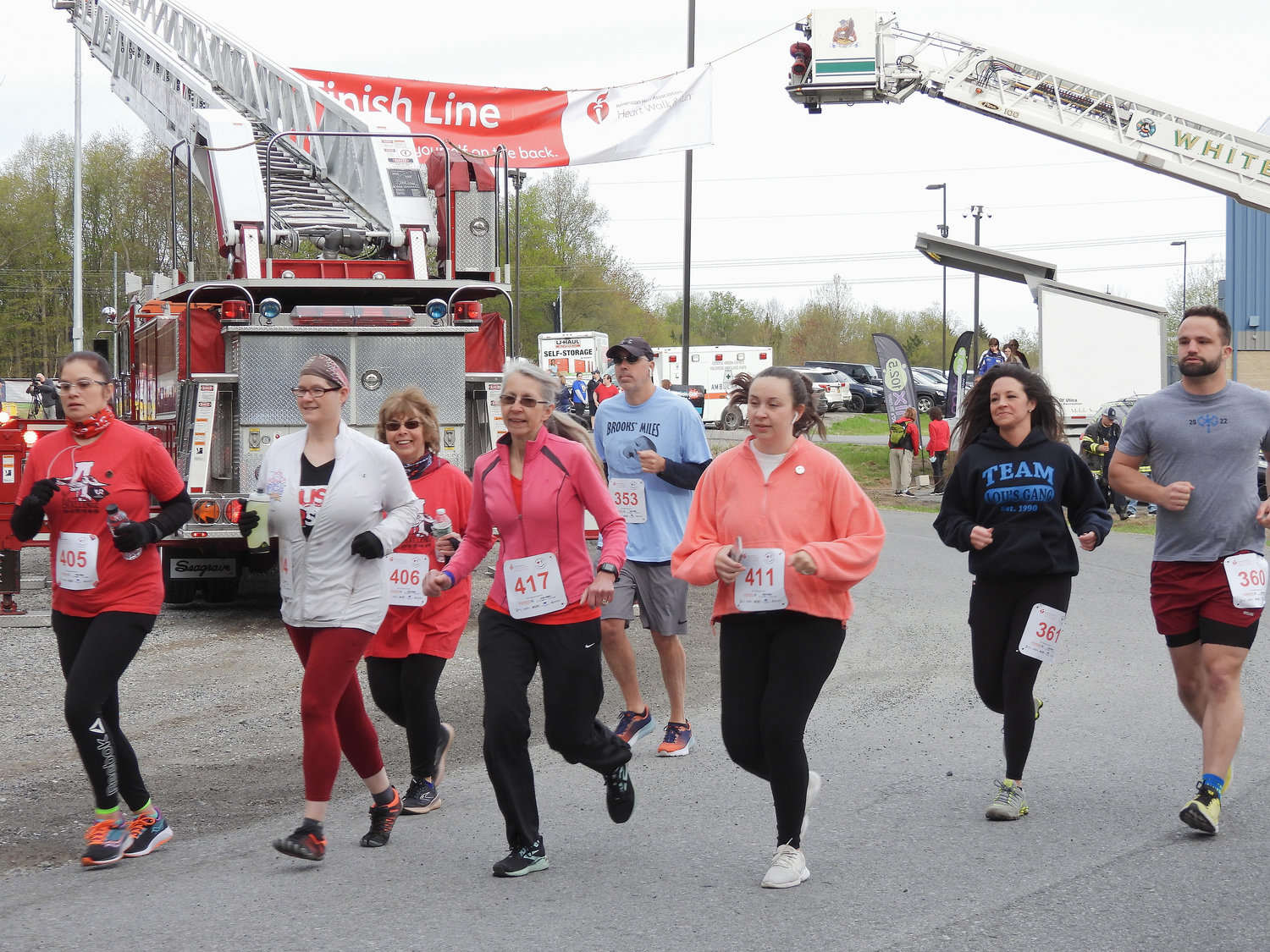 Runners take off for America’s Greatest Heart Run and Walk on Saturday, May 7 from Accelerate Sports, running the 5k to raise awareness and support for heart health