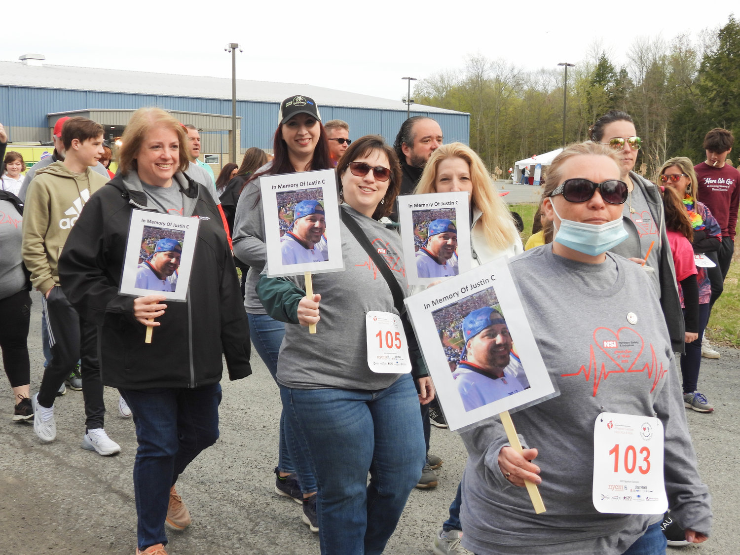 Walkers set out for the America’s Greatest Heart Run and Walk on Satuday, May 7 from Accelerate Sports, walking the 3k to raise awareness and support for heart health
