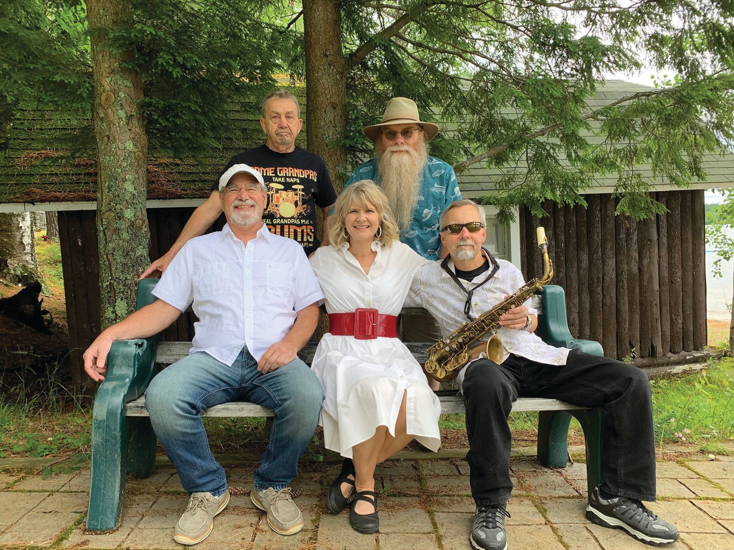 The Fabulous Mojos will provide the entertainment at MWPAI’s First Fridays Happy Hour on June 3.