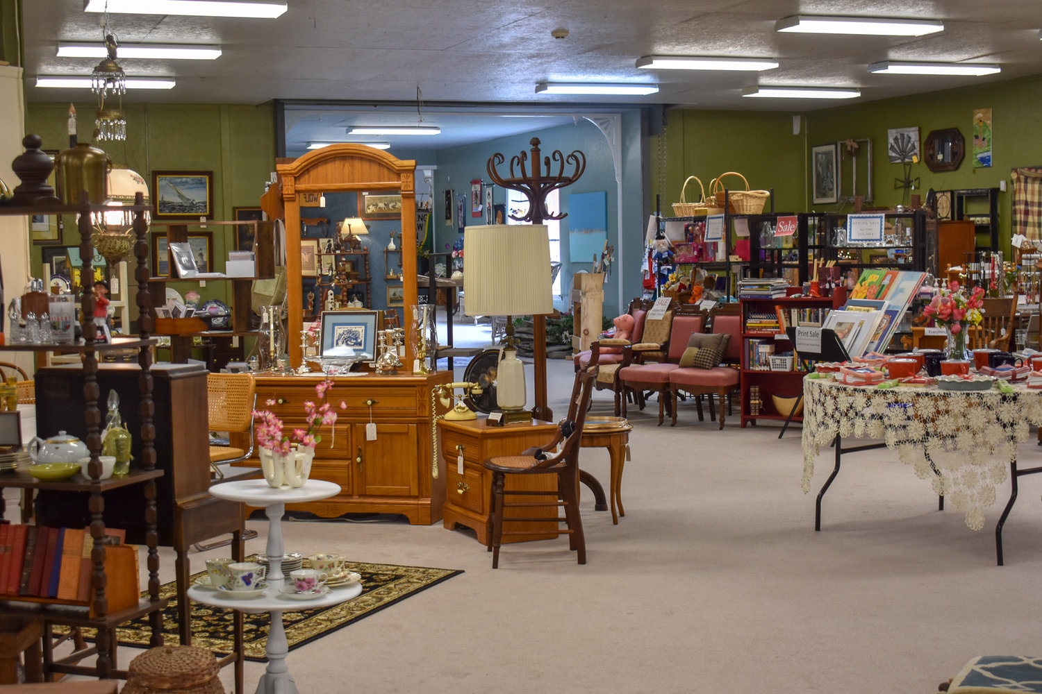 Throughout the Shoppes at Johnny Appleseed's nearly 20,000 square foot store are pockets of treasures formed by a collection of nearly 60 different vendors.