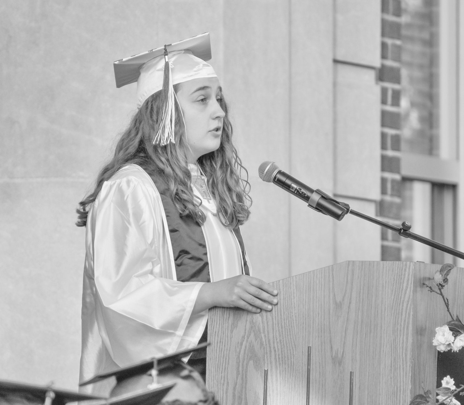 Oriskany Class of 2022 Valedictorian Anna Zumbrun shares remarks with the crowd during the class’s commencement ceremony.