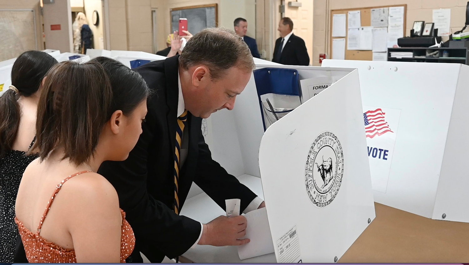 Republican candidate for governor and U.S. Rep. Lee Zeldin casts his vote for governor at the Mastic Beach firehouse on Tuesday, June. 28, 2022 in Mastic Beach, N.Y.  New Yorkers are casting votes in a governor‚Äôs race Tuesday that for the first time in a decade does not include the name ‚ÄúCuomo‚Äù at the top of the ticket. (James Carbone/Newsday via AP)