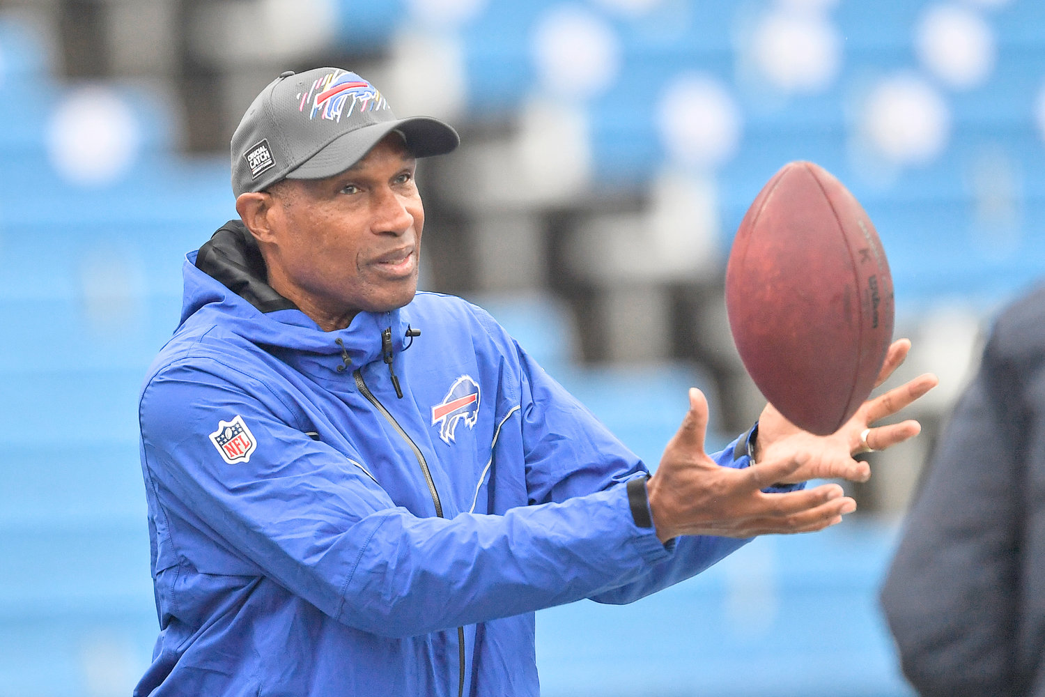 Bills coordinator Frazier helps young coaches advance | Daily Sentinel