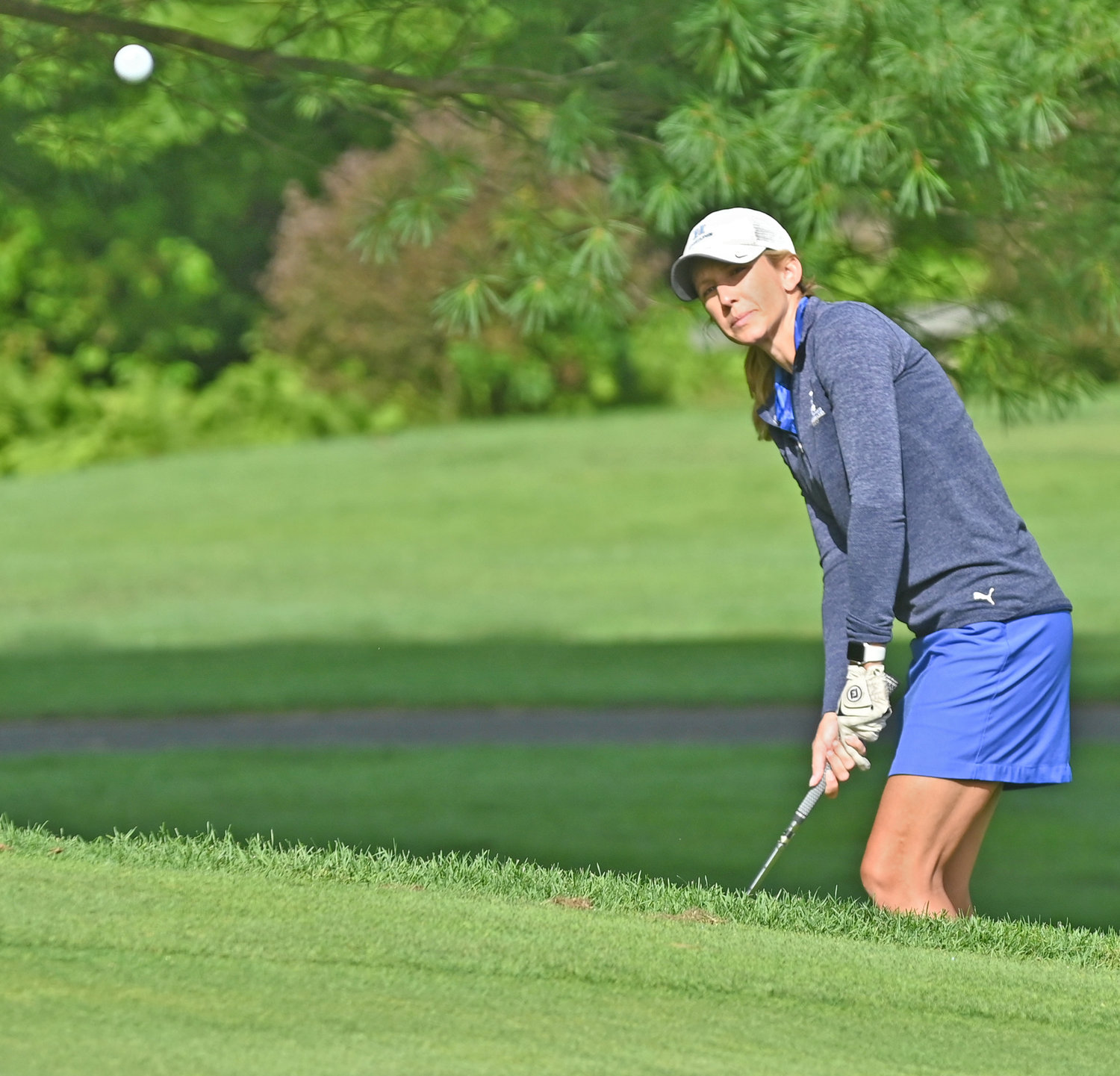 Lauren Cupp watches her chip to the first green during the 2021 Rome City Women’s Amateur Golf Championship at Rome Country Club. She won the event, her eighth title. She’ll be one of 11 competitors at Monday’s event, the 53rd city championship, also at RCC.