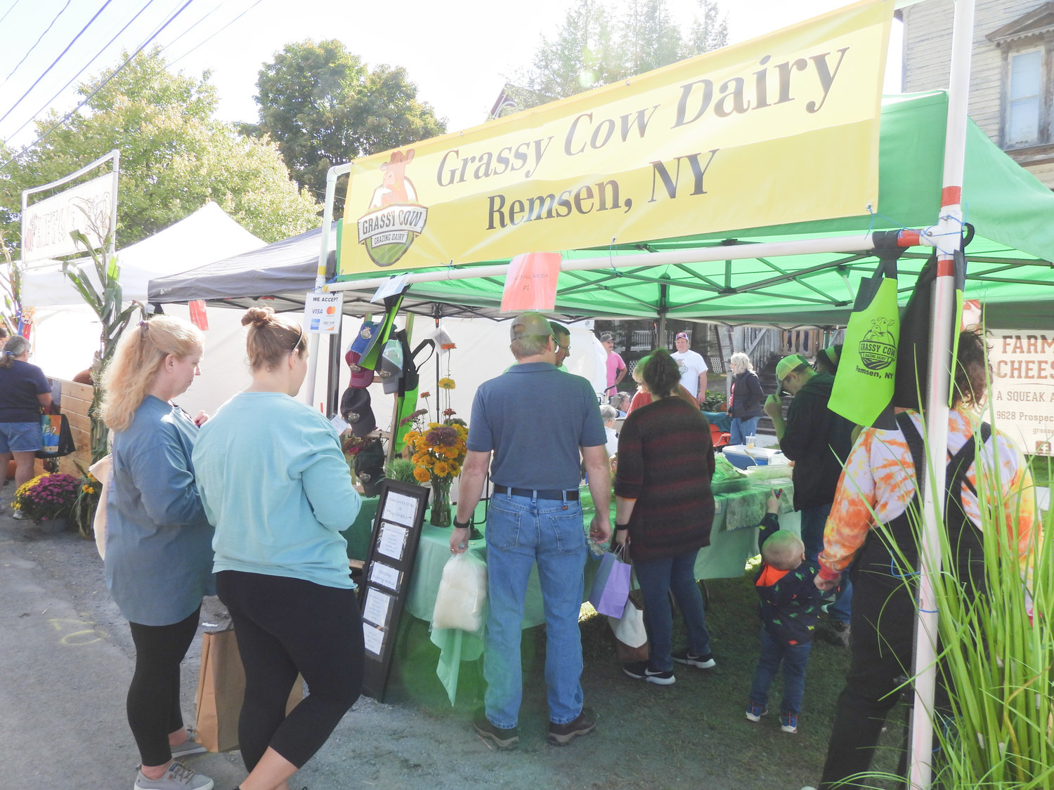 The Remsen Barn Festival of the Arts saw Main Street packed with people looking to sample good foods and take home unique arts and crafts on Saturday, Sept. 24 in the town of Remsen.