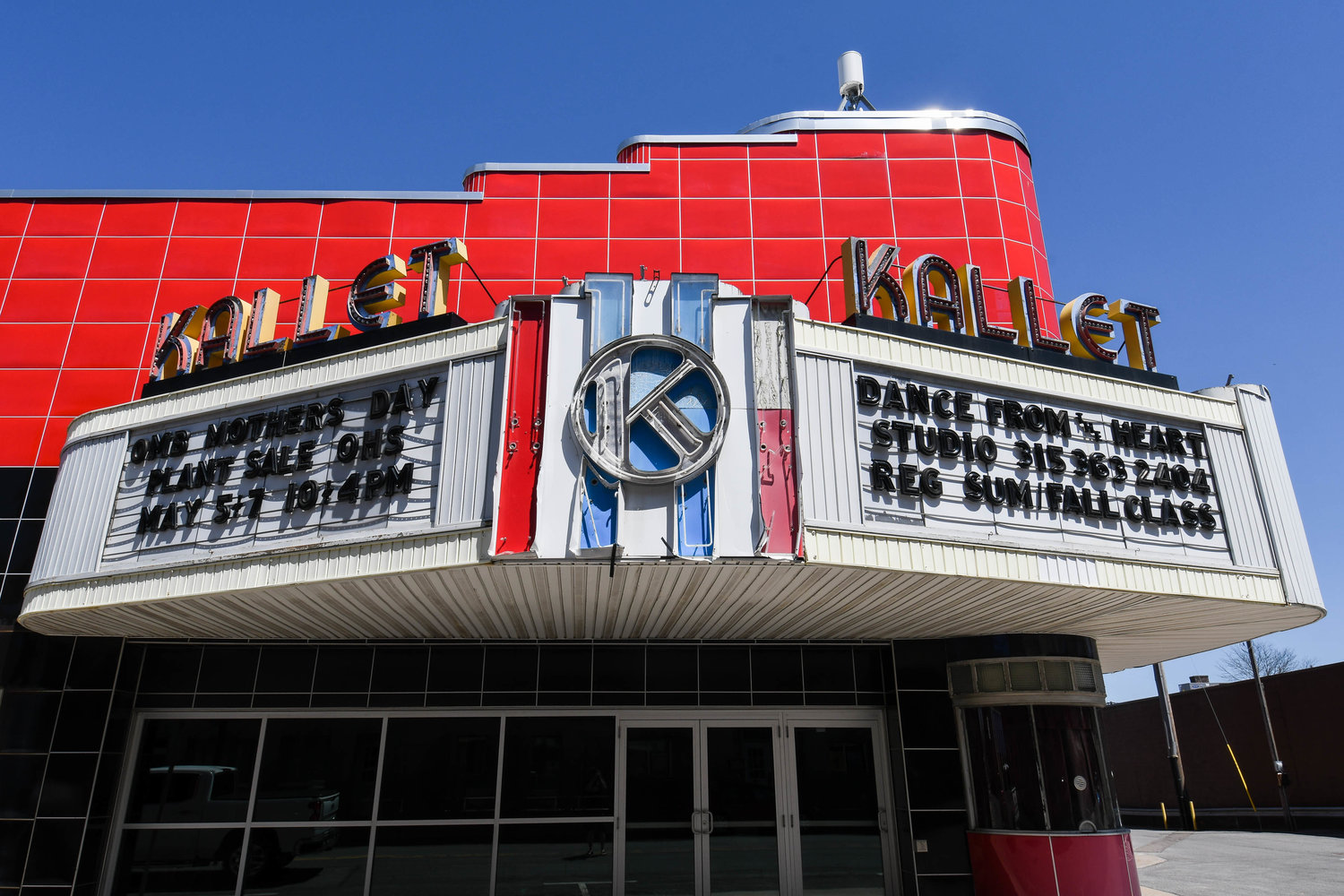 The Kallet Theater in Oneida.