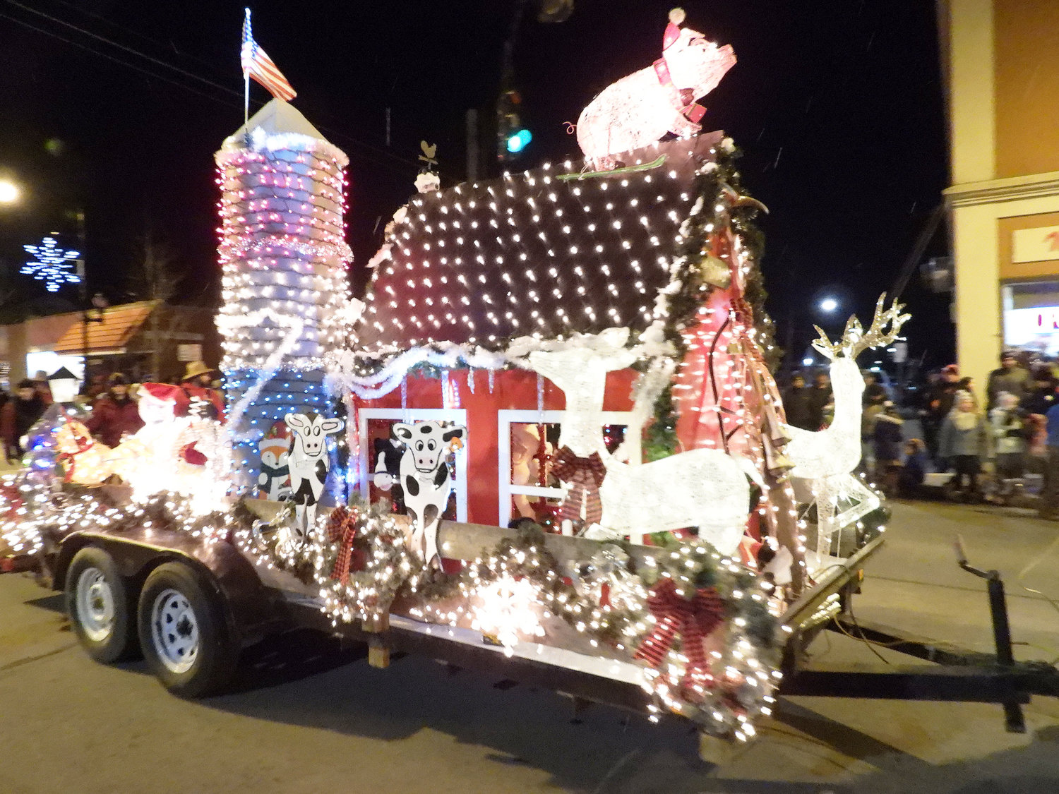 The 2021 Canastota Parade of Lights saw the streets filled with people coming together to ring in the holiday season.