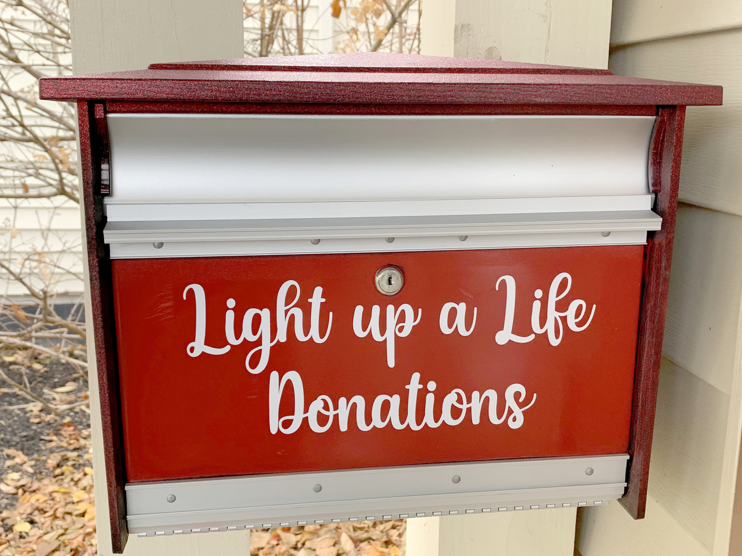 A donation box is set up to receive gifts to Hospice and Palliative Care’s end-of-the-year appeal and Light Up A Life Campaign, which celebrates the lives of those who have been loved and lost and also recognizes Hospice, its programs, services, staff and volunteers.(Photo submitted)