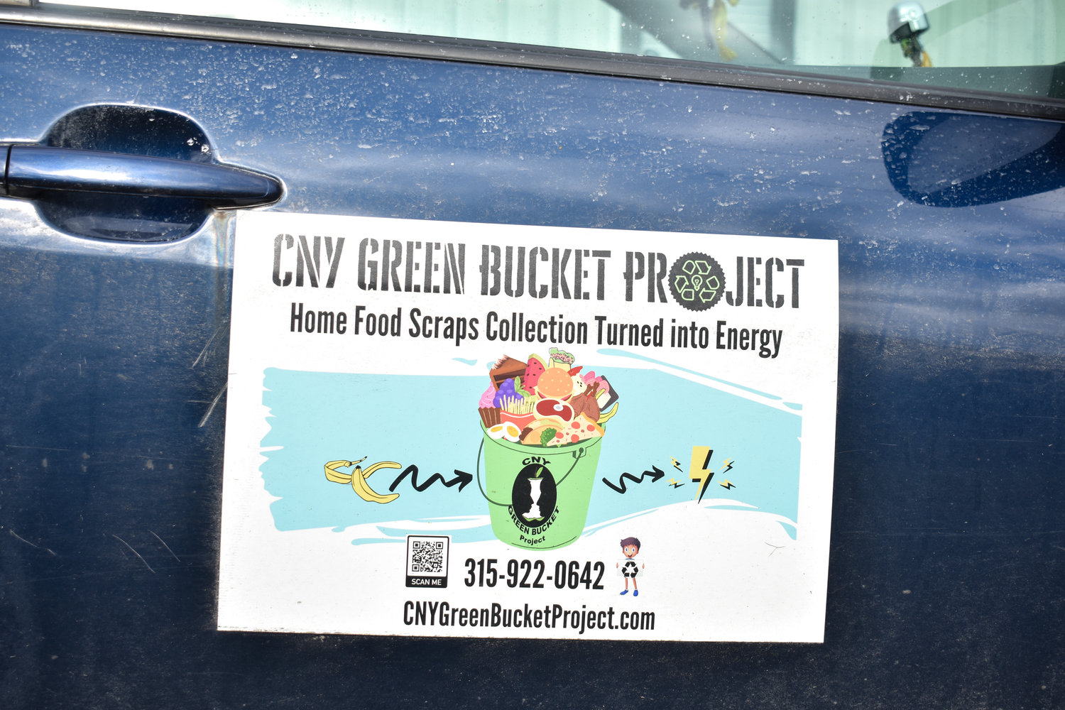 Clients in Clinton, Utica, New Hartford, New York Mills, and surrounding areas can get their food scraps picked up bi-weekly by CNY Green Bucket Project to turn them into energy.