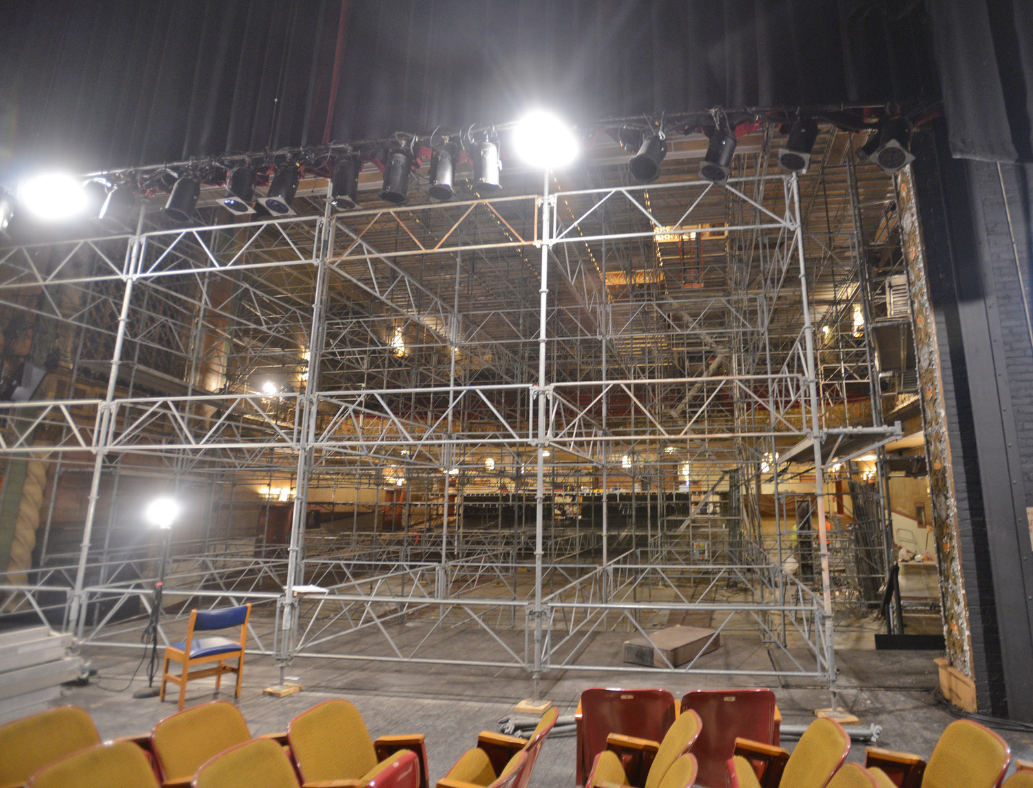 Safespan scaffolding at the Captiol Theatre is filled up with scaffolding so that Swiatech Studios can paint the heights of the theatre.