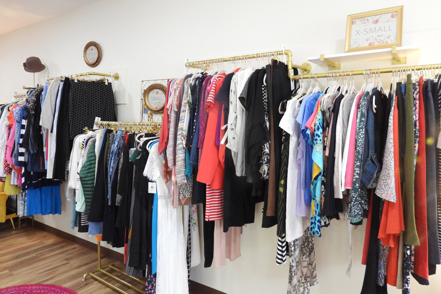 Worthy is a premium and designer resale boutique that offers women's clothing, jewelry, and accessories of all kinds.