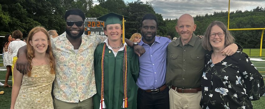 Dan Allen, second from right, pictured with his children (l-r) Bella, Peter, Caleb and Matt, and wife Christy, is the new senior pastor of College Parkway Baptist Church in Arnold.