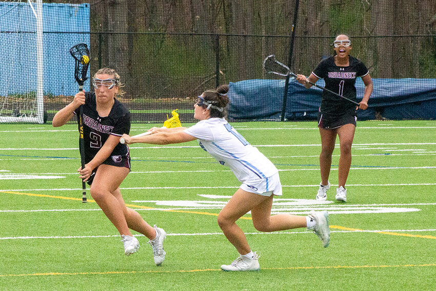 Ceci Facciponti (9) won the majority of draws for Broadneck and helped grit the team to victory against South River.