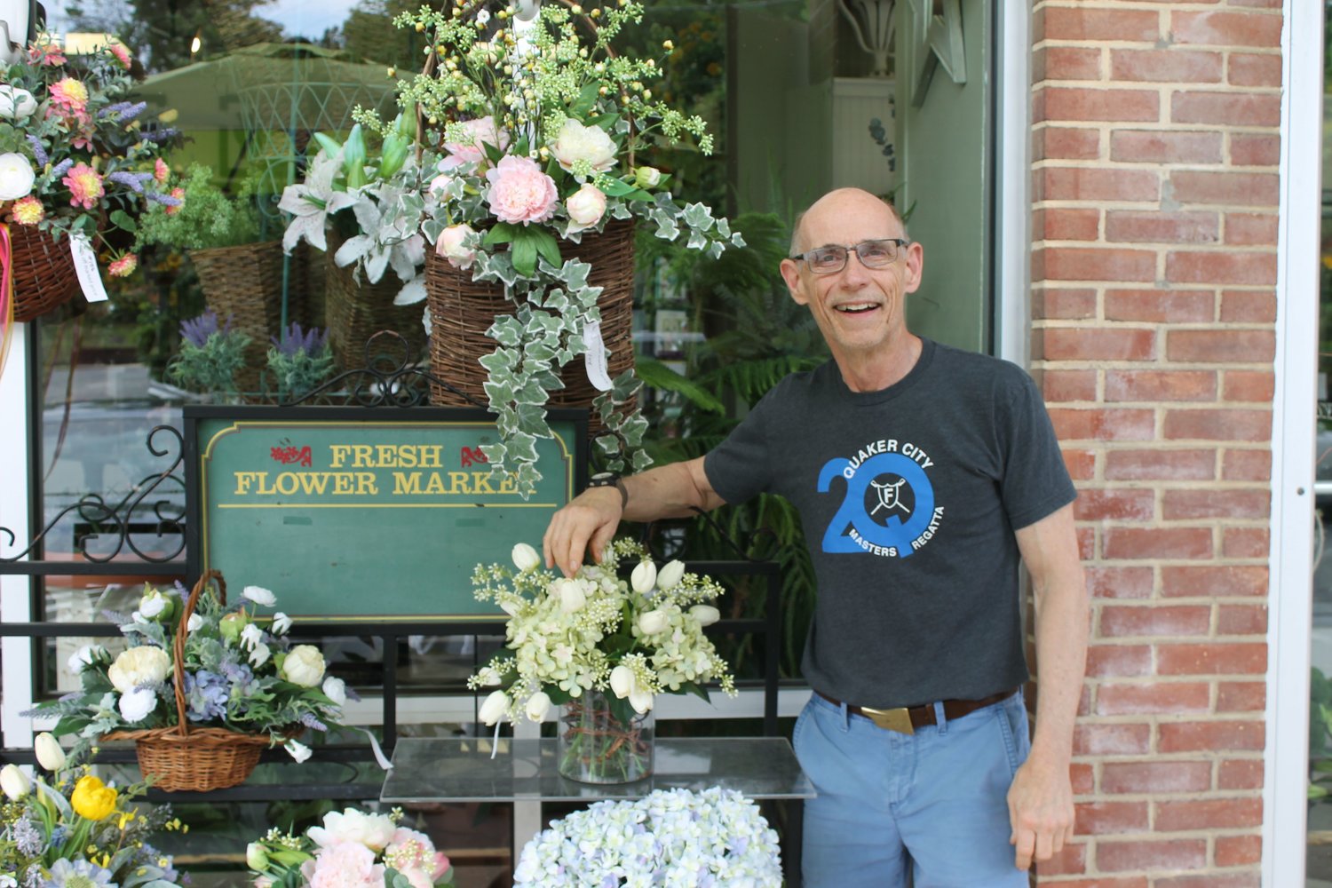 On behalf of Severna Flowers & Gifts, owner Bill Dyott accepted the award for Best Florist.