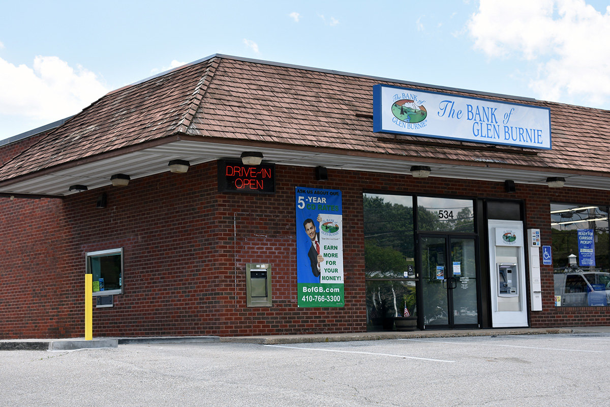 The Bank of Glen Burnie’s Severna Park branch is on Ritchie Highway next to the Sherwin Williams paint store.