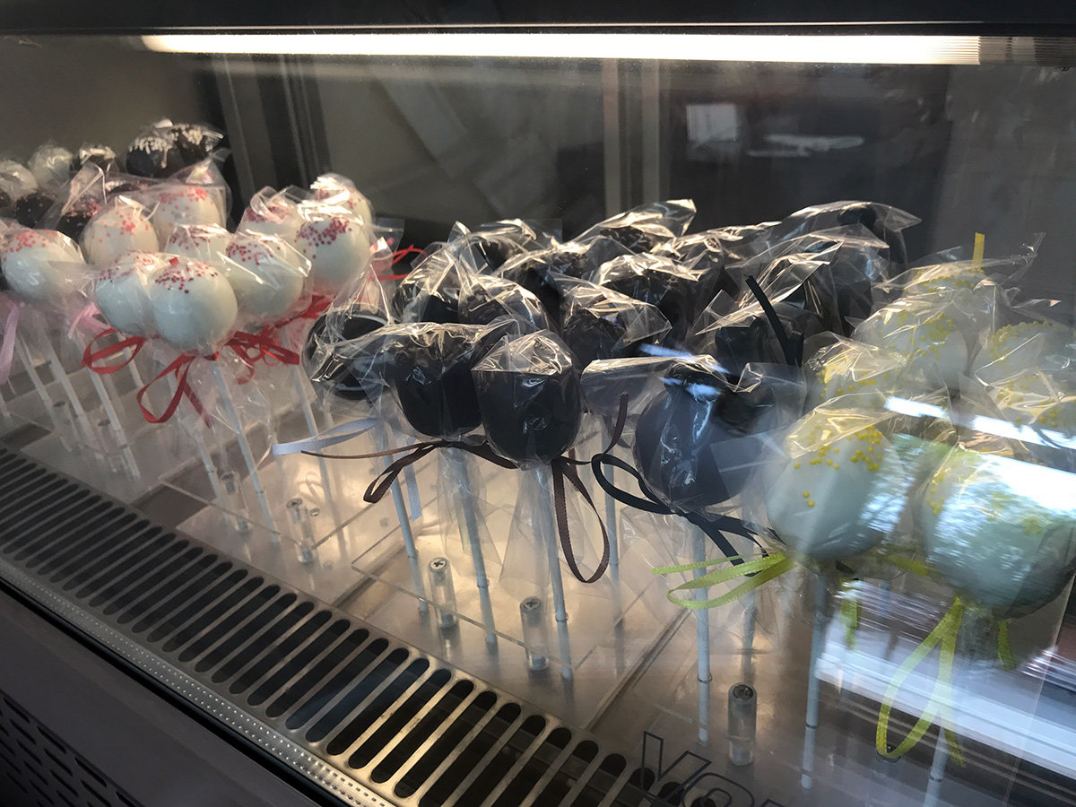 The treats at Lisa's Cakepops are fun and tasty.