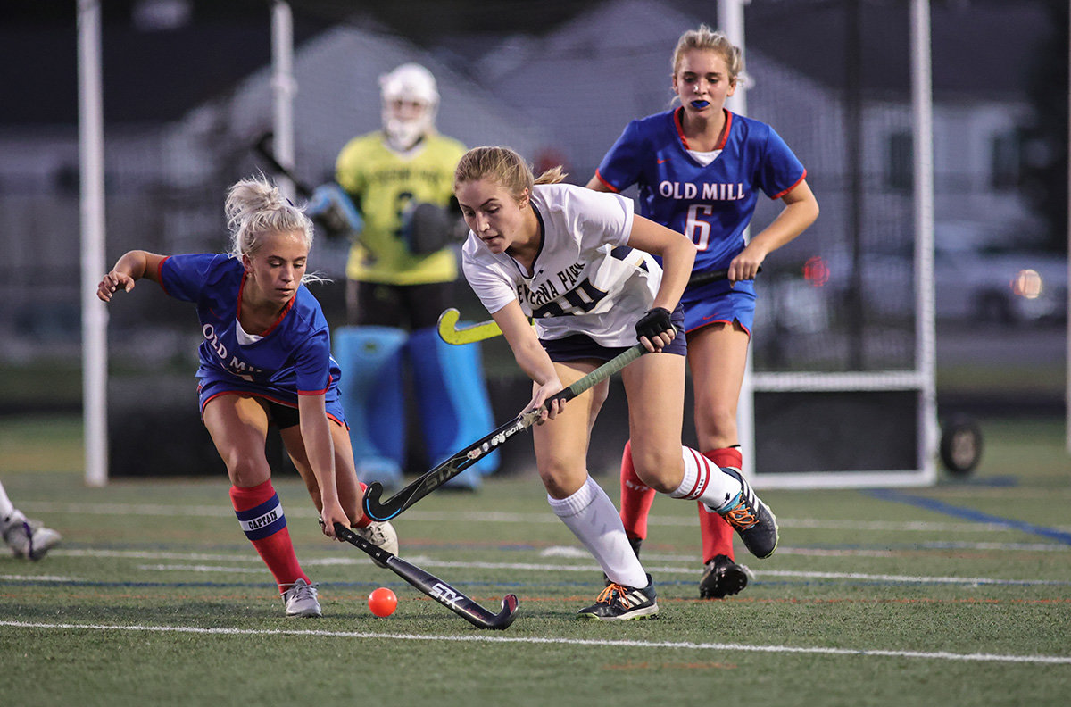 Defender Zoe Day defended against a late-game attack by Brook Martz of Old Mill.
