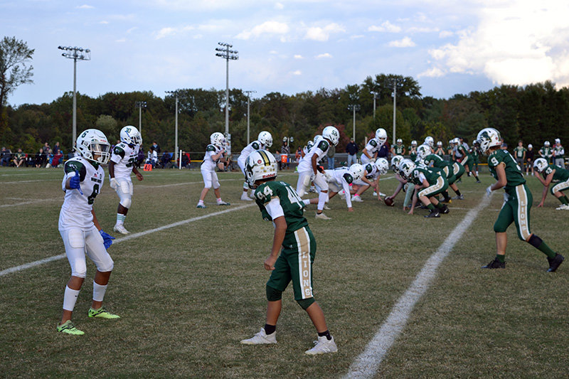 In a battle of 14U teams, the Green Hornets played the Upper Queen Anne’s Lions on October 23.
