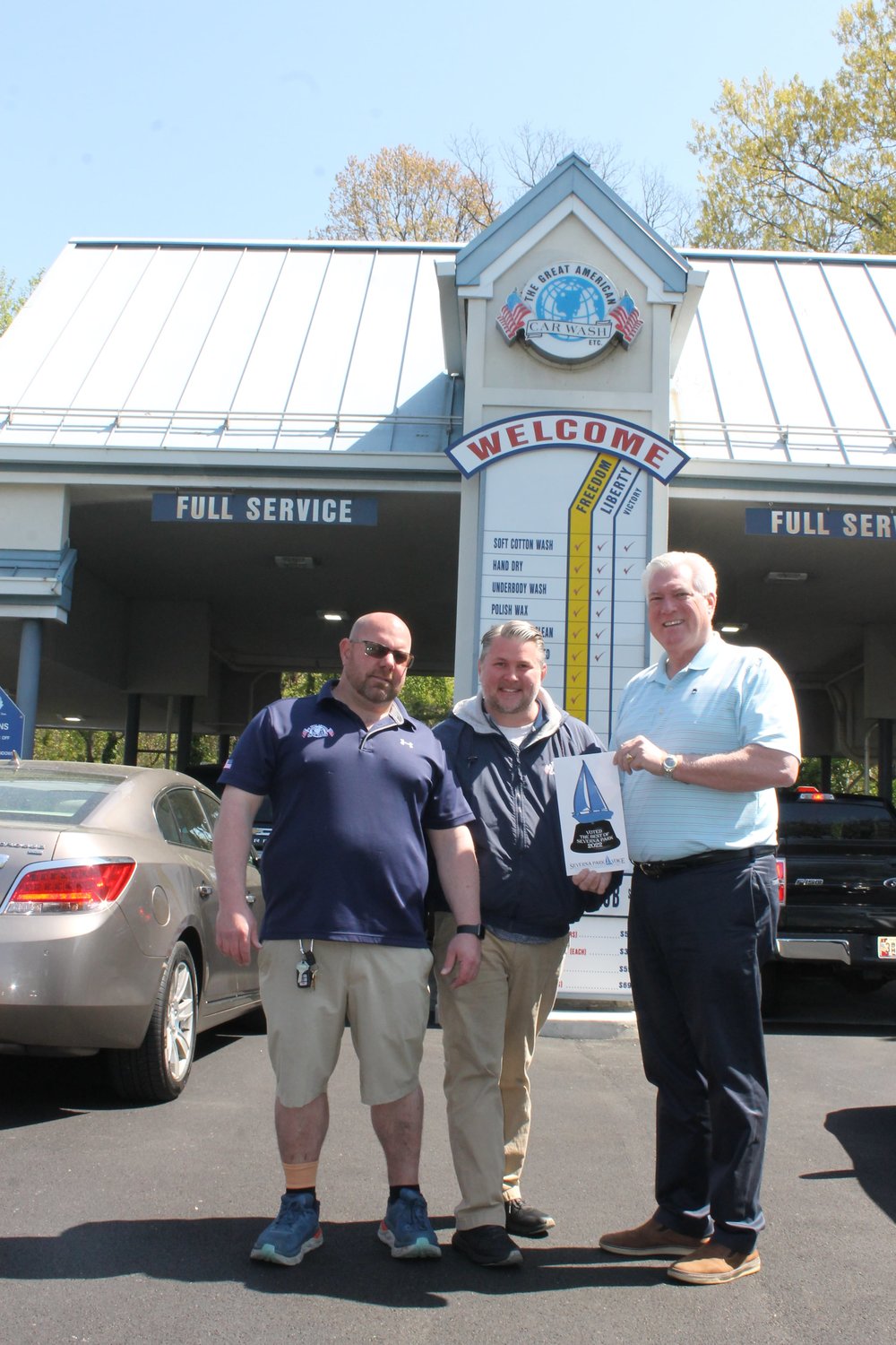(L-R) Todd Skinner, Dave Morgan and Owner Don Hug were proud to receive their Best Of award for the Great American Car Wash.