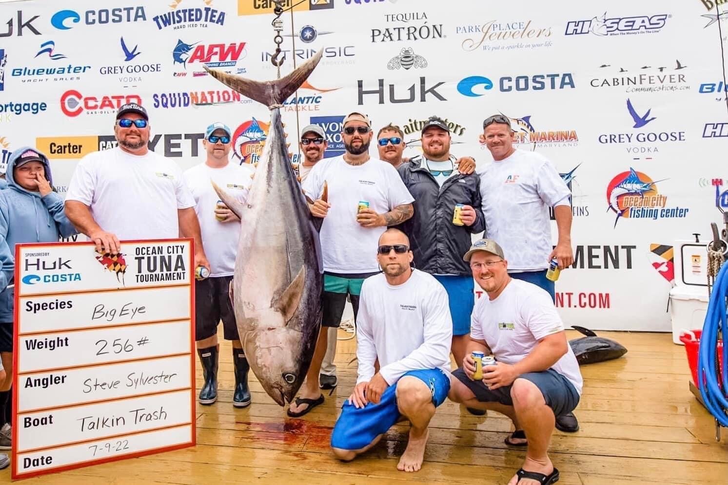 Chris Little (top row, right) captained the Talkin’ Trash crew that placed first in the Heaviest Stringer category and second place in the Single Largest category.