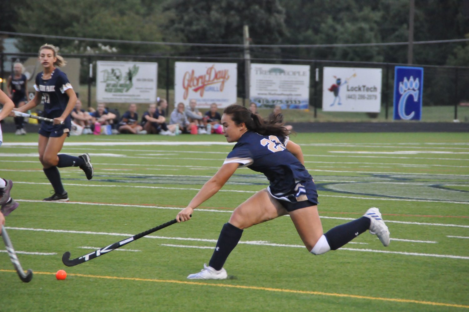 Alyssa Gore-Chung reached for the ball.