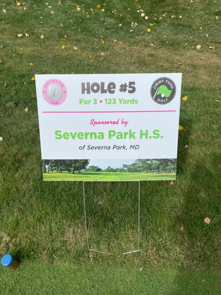 Hole 5 has garnered widespread support from Severna Park residents due to support for Gabi and her grandparents, Severna Park High basketball coach Paul Pellicani and former Severn School teacher Lisa Pellicani.