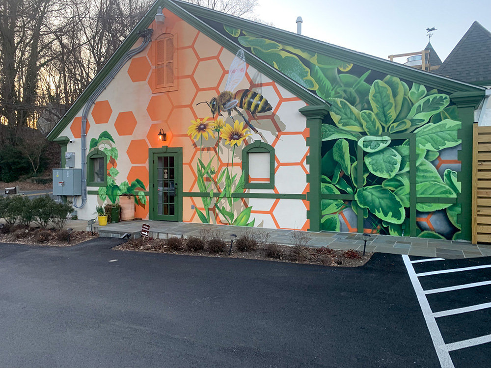 Garten’s exterior is fashioned like a castle with a bright garden mural reflecting Garten’s commitment to fresh, organic and sustainable food.