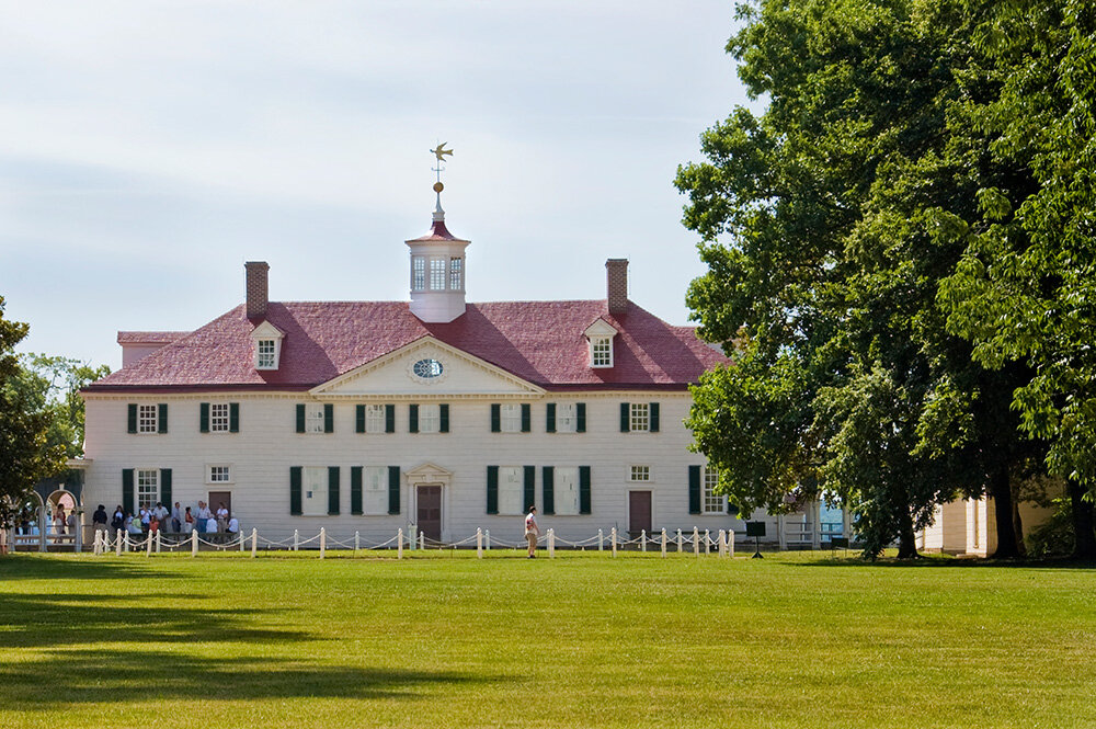 Mount Vernon visitors can see the mansion where George Washington lived.