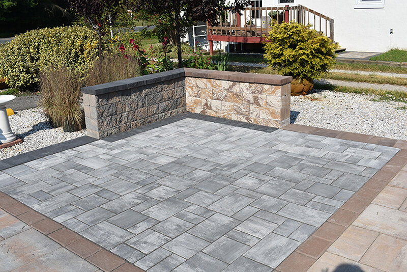 The addition of hardscapes to their offerings allows Himmel’s to be a one-stop shop for their clients.