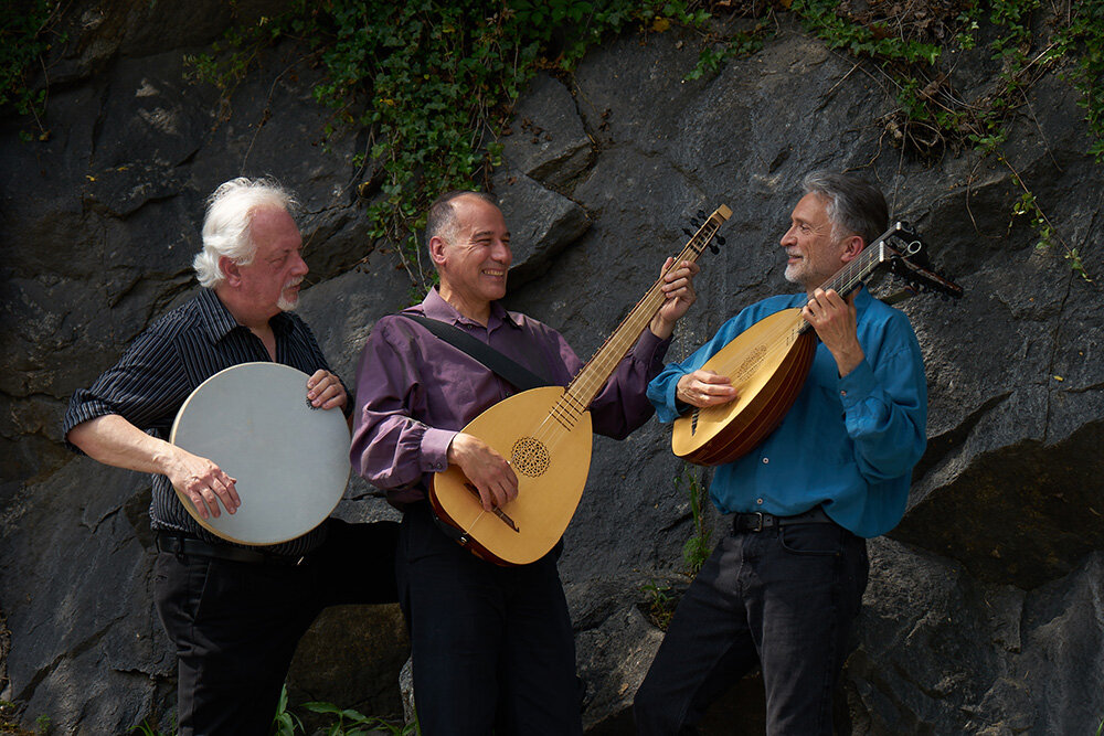 Grammy nominated lutenist Ronn McFarlane will lead Ayreheart with guest vocalist Heather Aubrey Lloyd at the microphone. They will play music from ancient to modern times from the British Isles.